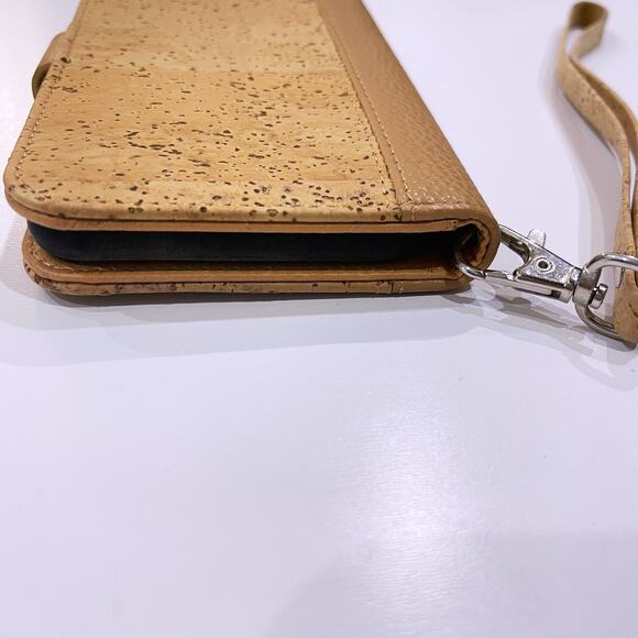 NEW Queork iPhone XS Max Wallet Cell Phone Case Cork Folio Wristlet Strap Vegan - Picture 5 of 6
